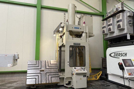 Reis TUS 130 - 200 200 Ton
