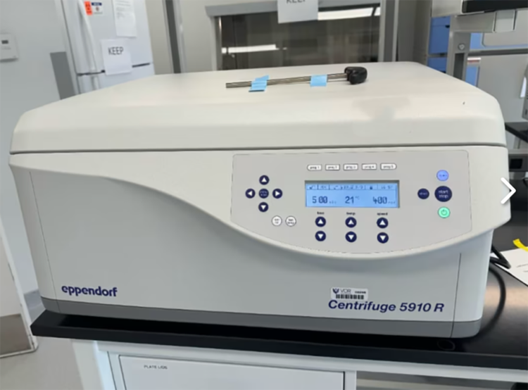 Eppendorf 5910 R Refrigerated Centrifuge