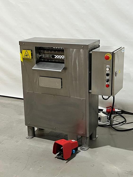 LA Parmentiere 400D, Hoof Remover