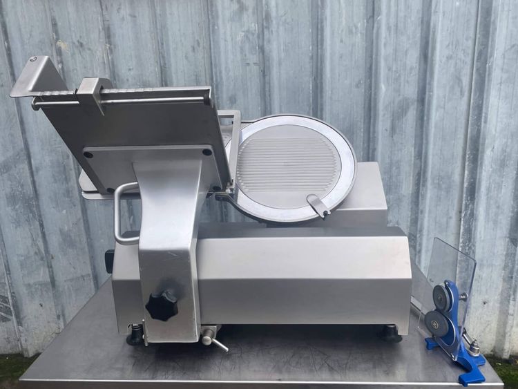 Scharfen ATM3 -S Semi automatic slicer