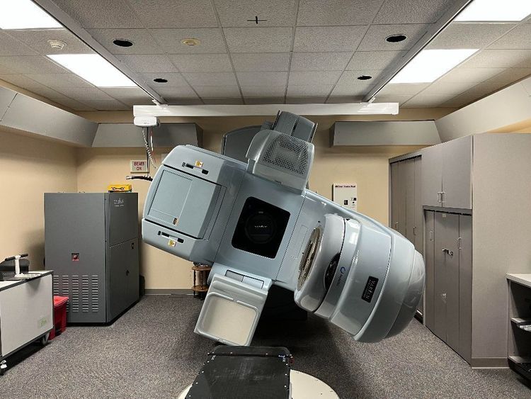 Varian Clinac IX Linear Accelerator