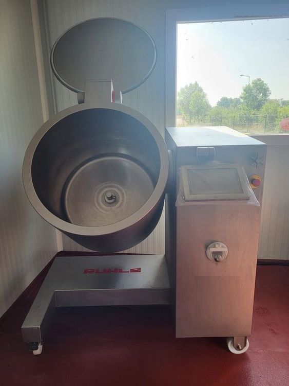 Ruhle Refrigerated Vacuum Mixer