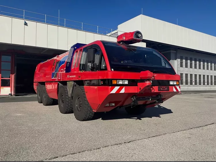  	 K&D | Airport Fire Truck, Wheelchair Transporter and Lifting Platform 