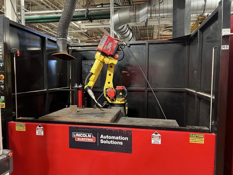 Lincoln Electric System 5 Robot Welding Cell 6 Axis 22 lbs (10 kg)