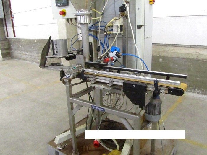 Auger filling machine