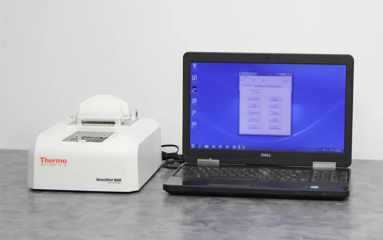 Thermo Scientific NanoDrop 8000, UV-Vis Spectrophotometer with Laptop