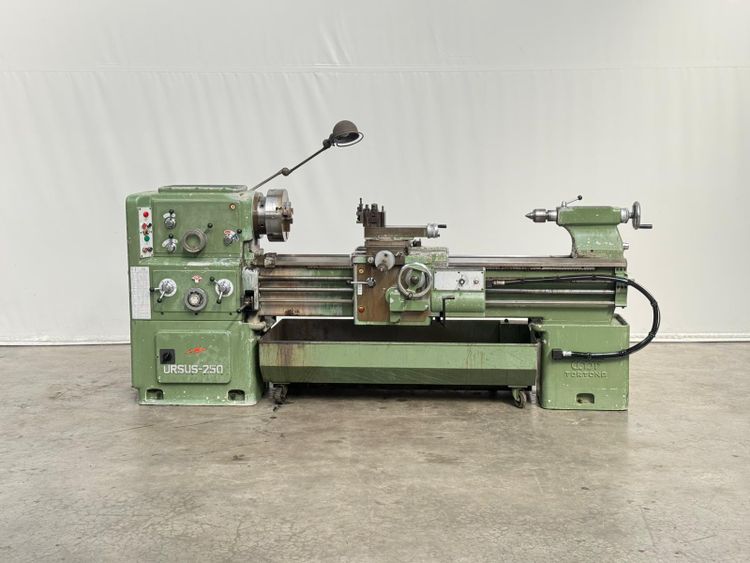 Ursus Engine Lathe 1,000 rpm  250