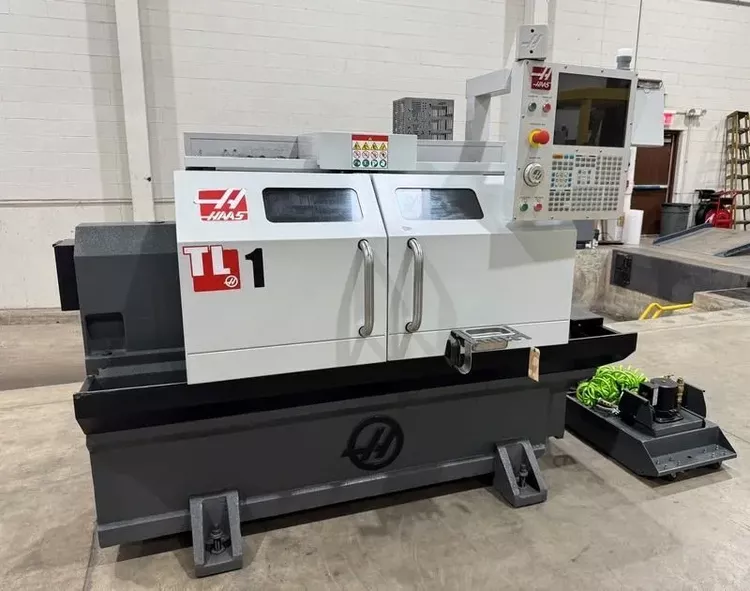 Haas CNC Control 1,800 RPM TL-1 2 Axis