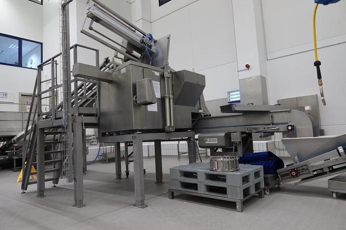 Cabinplant Complete cheese cutting and grating line