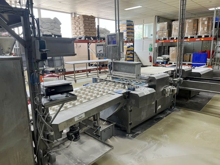 Capway Bun and roll line