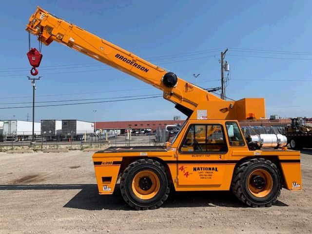 INDUSTRIAL CRANE 30,000 LB