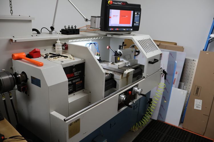 Southwestern Industries Southwestern Industries ProtoTRAK RLX CNC control 2500 rpm TRAK 1630-RX 2 Axis