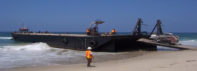 141' x 42' x 11' DECK BARGE WITH RO/RO RAMP