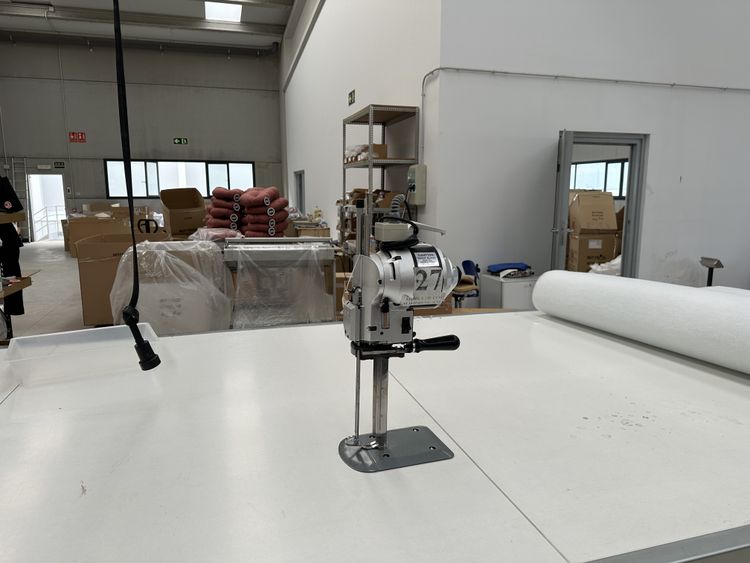 Others AUTEX LINEA PRO fabric spreading table with 2 table for 30 mt x 1,8mt 2 manual cutting machine