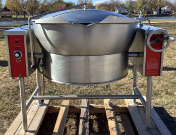 Vulcan VGTRS-35 35 Gallon Natural Gas Tilting Kettle