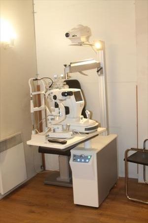 Essilor Consultation Unit OST100 CP550 MPH150 ARK400 SL300L