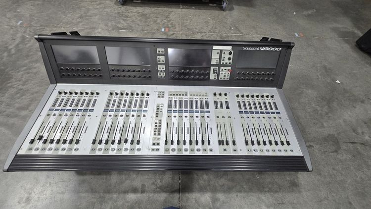 Soundcraft  Vi3000