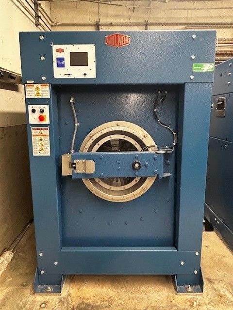 Milnor 36026X8R Open Pocket Washer Extractor