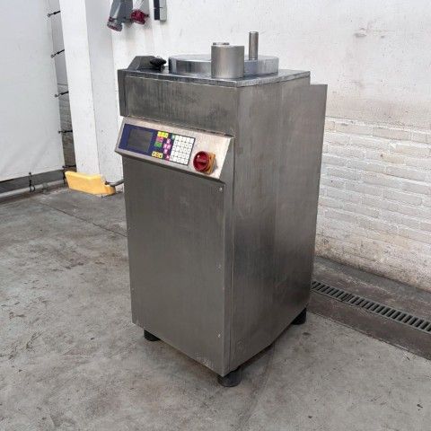 Frey Kompakta 2 40, Filling Can
