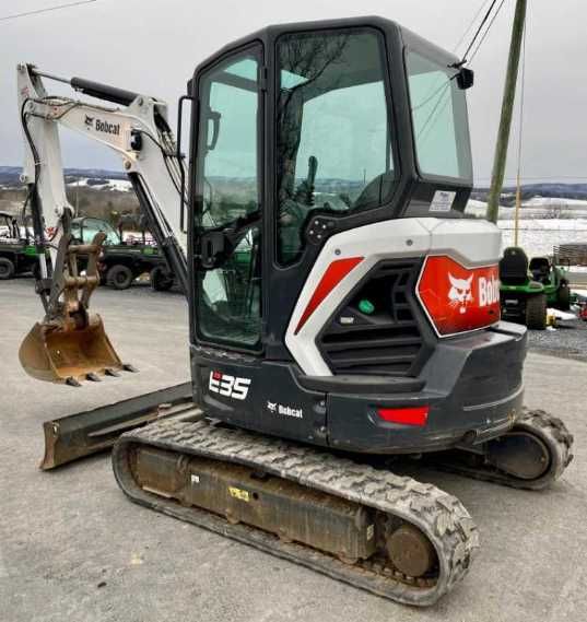Bobcat E35