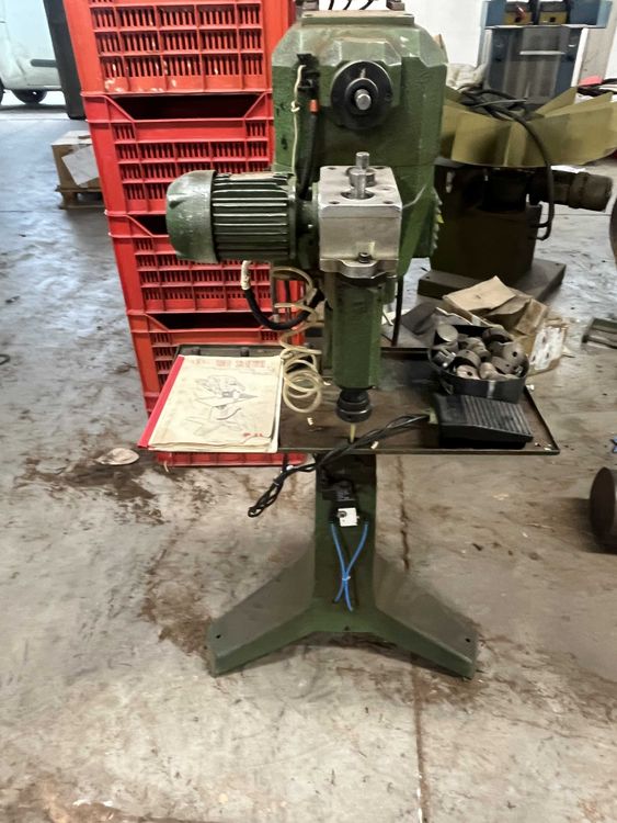 Torti SOLE sprueing machine