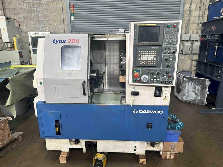 Doosan Fanuc 21i-T CNC Control 5,000 RPM LYNX 200A 2 Axis