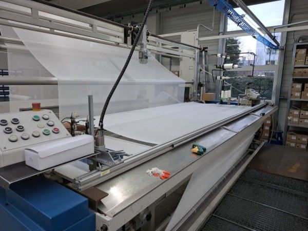 Schmale durate Automatic longitudinal Cutting and Hemming