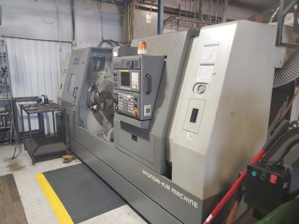 Hyundai-Kia Fanuc Series 21iTB control 2,000 RPM (Max) SKT-400C 2 Axis