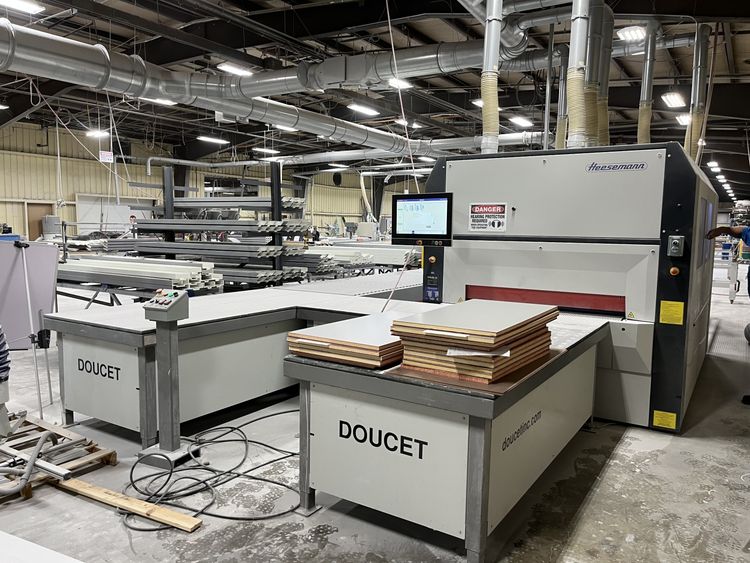 Doucet Wide Belt Sander Return Conveyor with Board Flipper