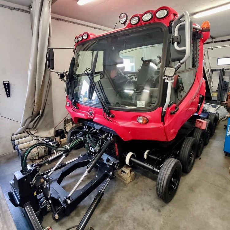 Pistenbully 400