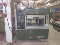 SCM S 520