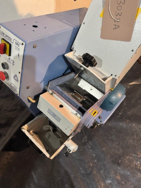 Sb plastics machinery GRS 200