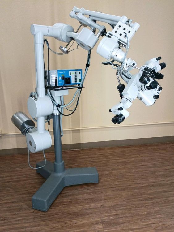 ZEISS OPMI CS-NC Surgical Microscope