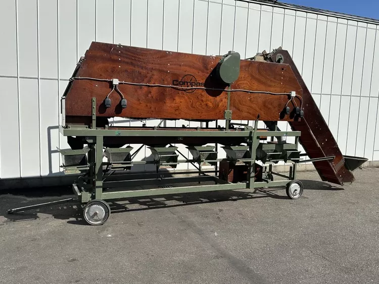 Compass AS60 HL Potato sorting machine with 4+1 sortings