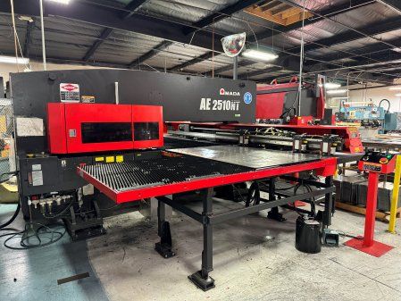 Amada AE2510NT SERVO-TURRET PUNCH 50" x 100", 45 STA.4 A/I 22 TON