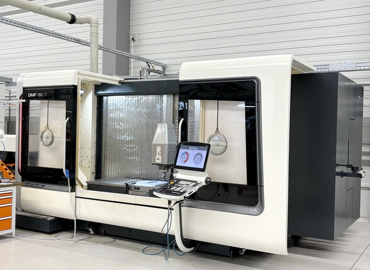 DMG MORI DMF 180-7 5 Axis