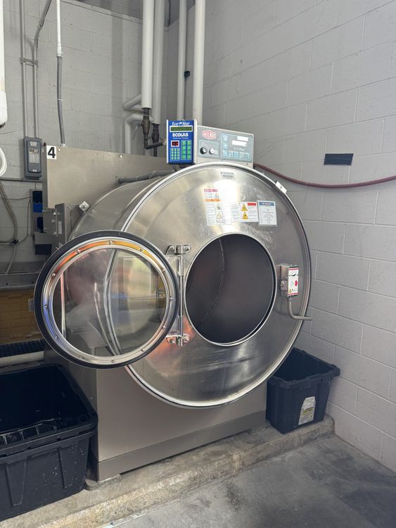 Milnor 42030V6J Washer extractor