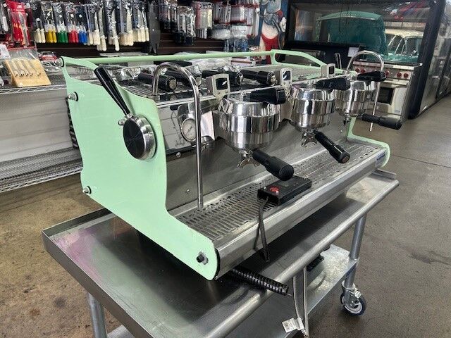 Synessi CYNCRA Three Head Espresso Machine