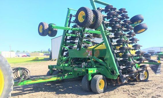 John Deere 1990 CCS Air Drills and Seeders