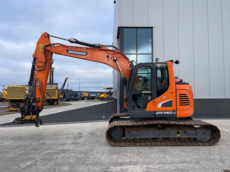 Doosan DX140 LCR-5 Tracked Excavator