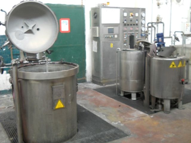 7 Master, Pozzi Cone Dyeing Machines. Cone Dyeing