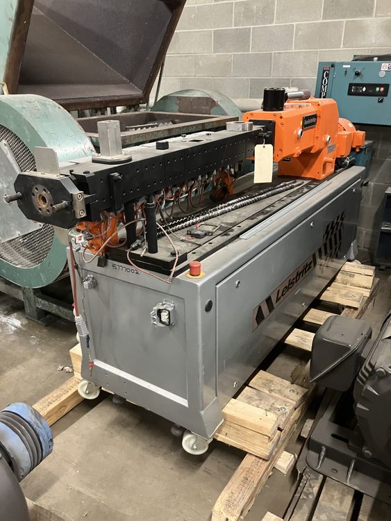 Leistritz 27mm C0-Rotating Extruder