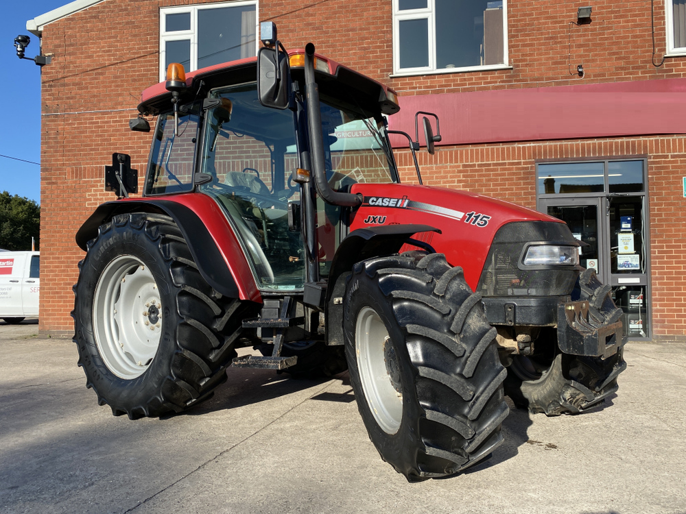 Case JXU 115 Tractor
