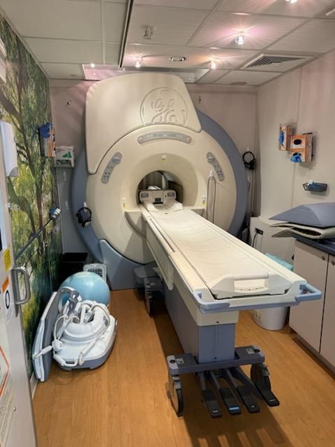 GE Signa HDxt 23x 8ch Mobile