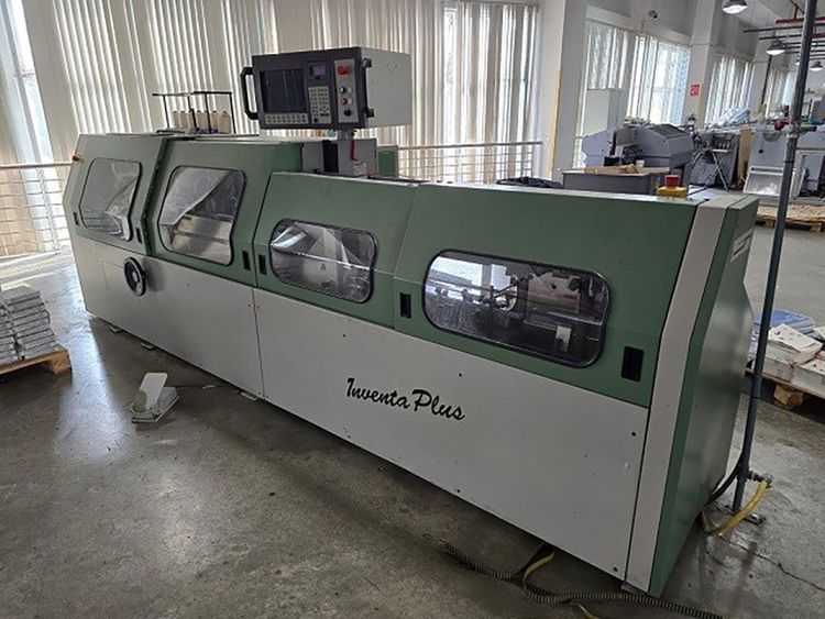 MULLER MARTINI 3212 Inventa Plus Sewing Machine