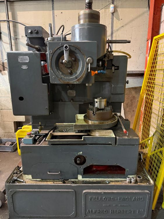 Fellows, Herbert 7125A