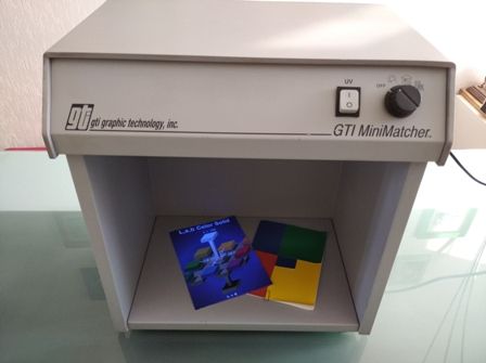 GTI MINIMATCHER MM2UV GTI light booth