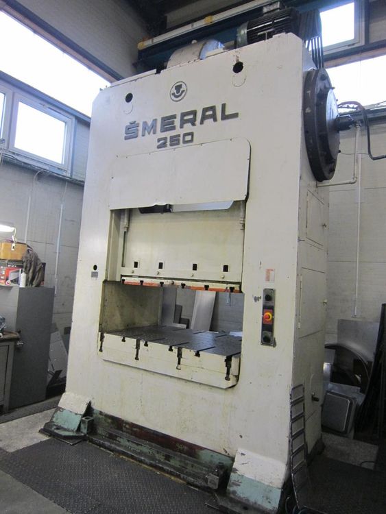 Smeral LKT 250  250 t