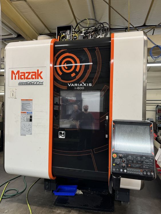 Haas VARIAXIS i-600II 5 Axis