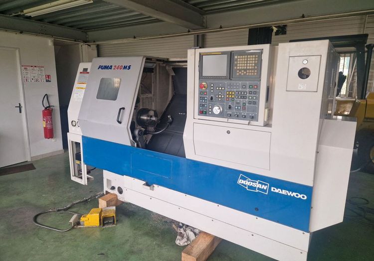 Doosan FANUC 18i numerical control 4500 rpm PUMA 230 MS 2 Axis